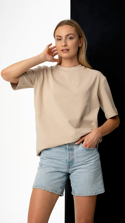 Oversized moteriški marškinėliai CMF481