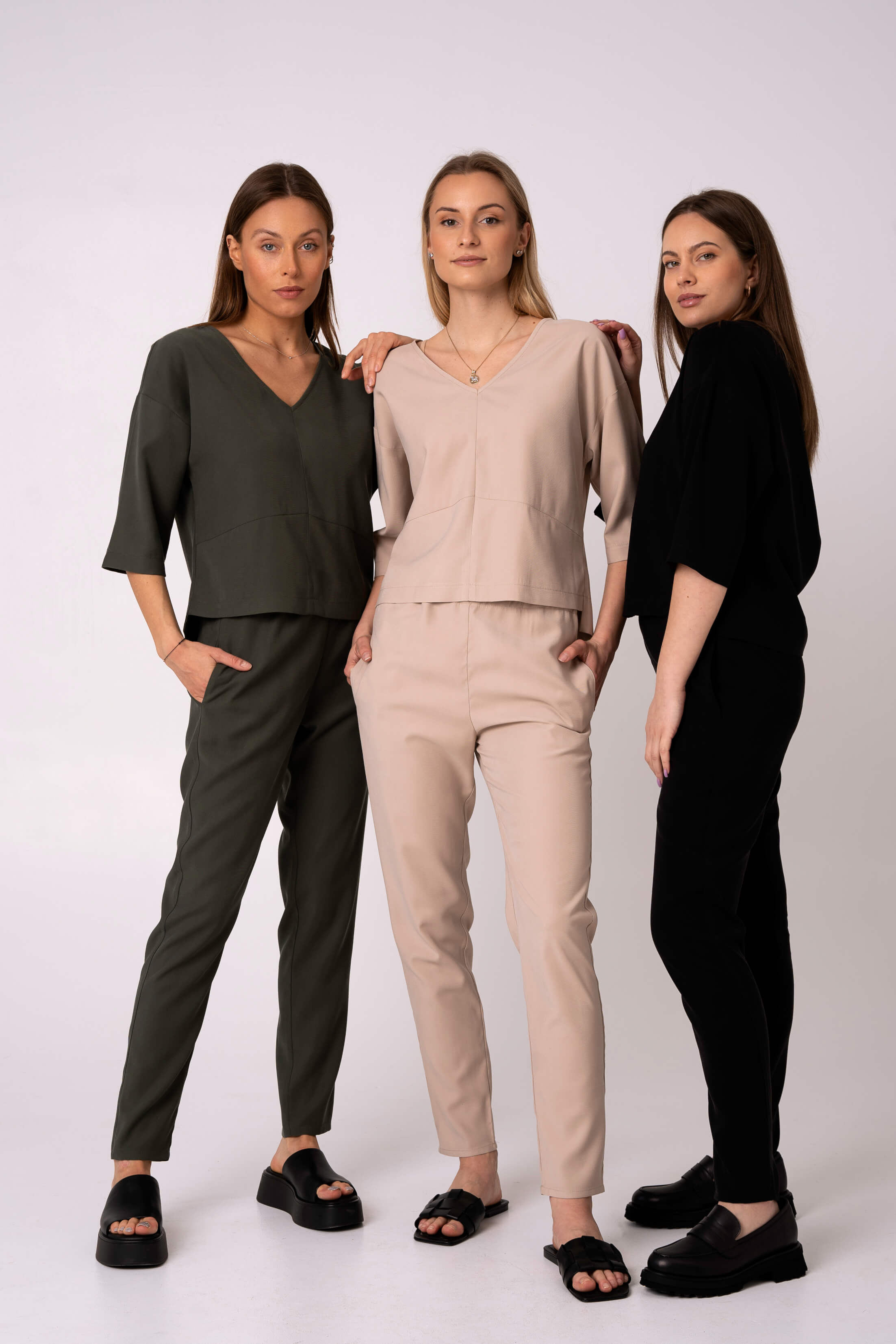 Klasikinis kostiumėlis "Mila" CMF350