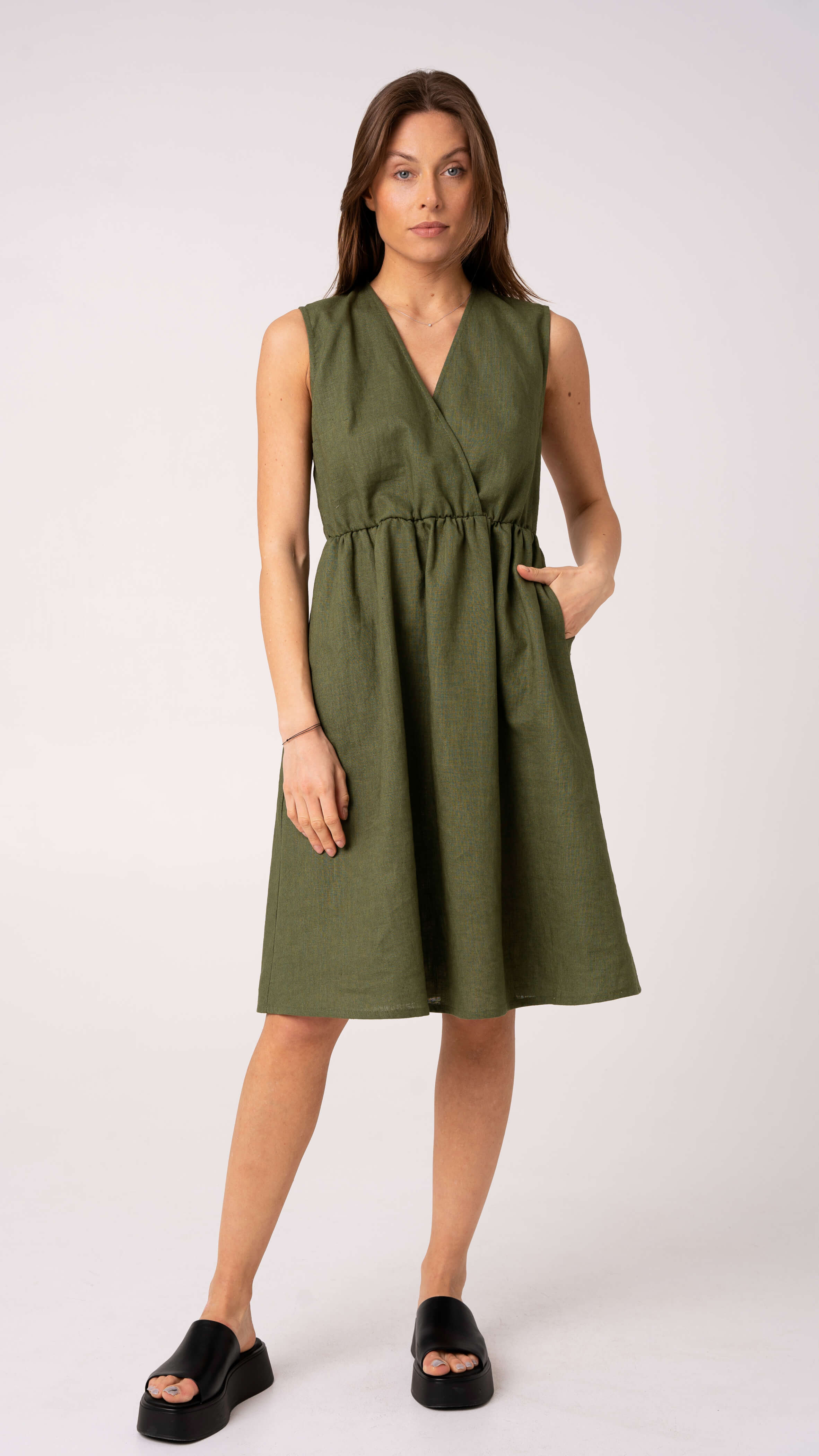 Lininė suknelė "Luknė" CMF348