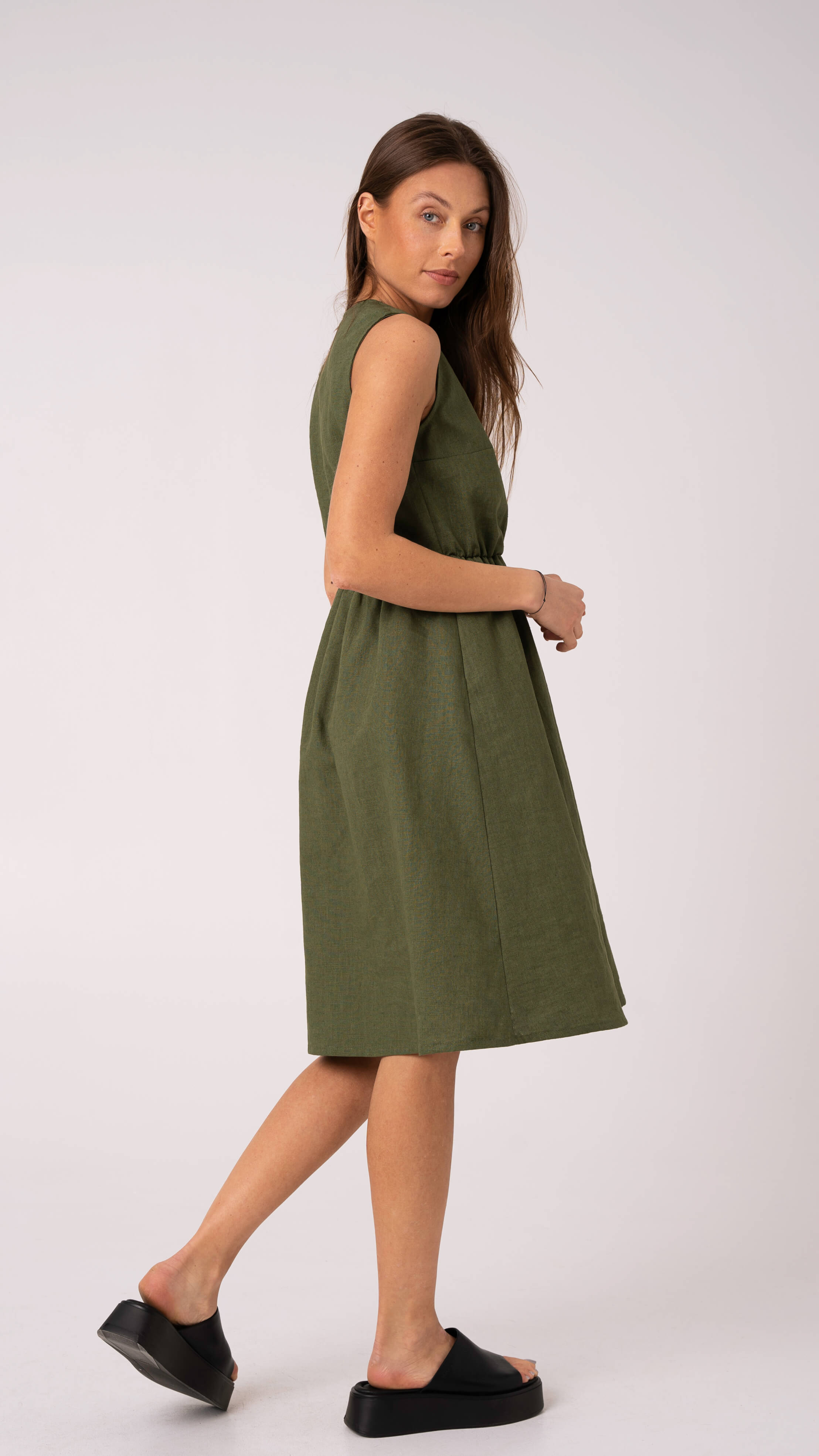 Lininė suknelė "Luknė" CMF348