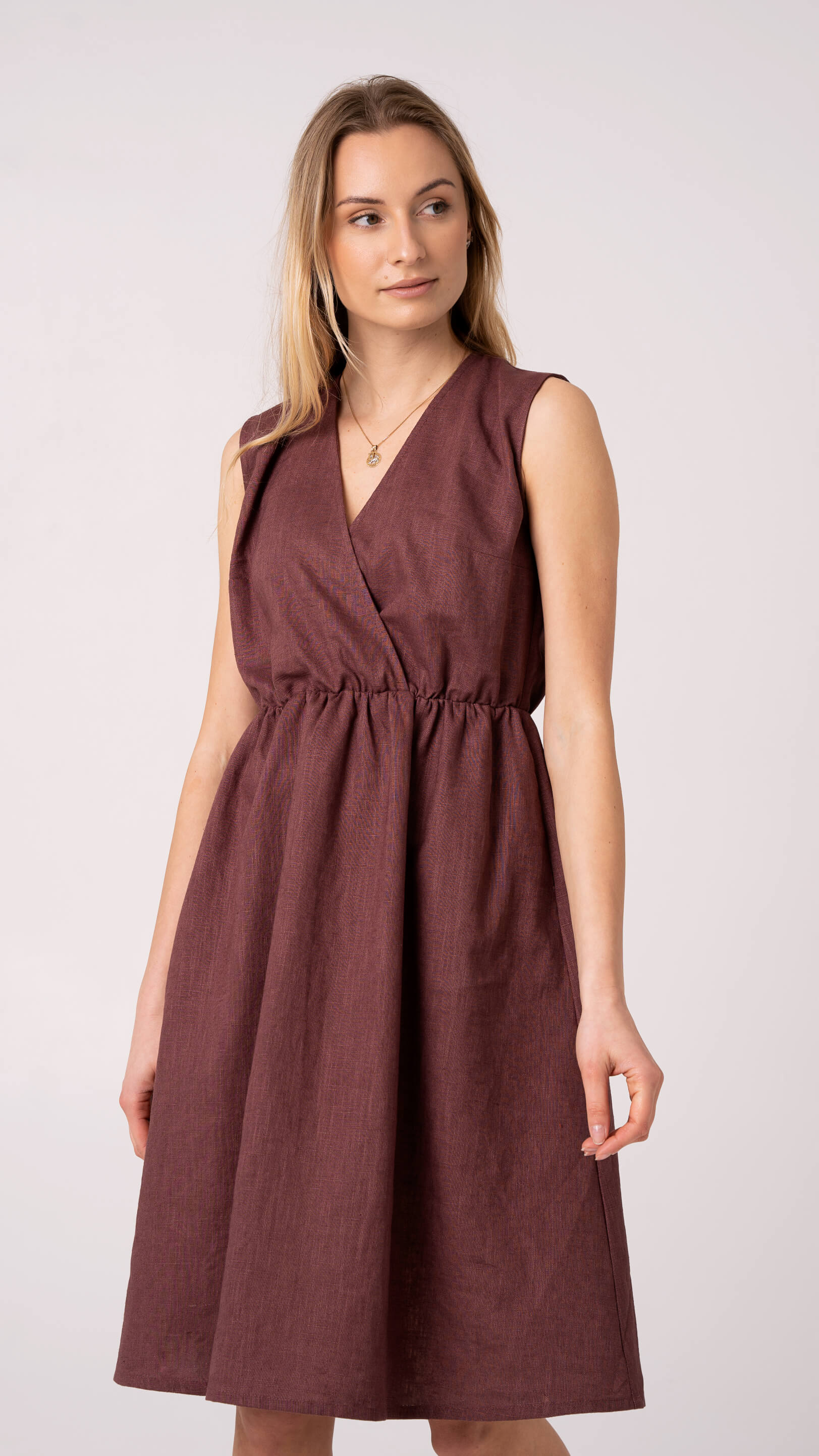 Lininė suknelė "Luknė" CMF347